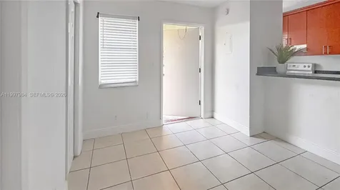 4081 N Dixie Highway Oakland Park FL 33334