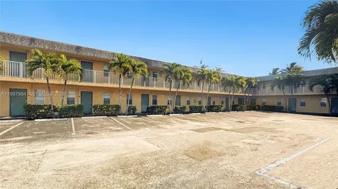 4081 N Dixie Highway Oakland Park FL 33334