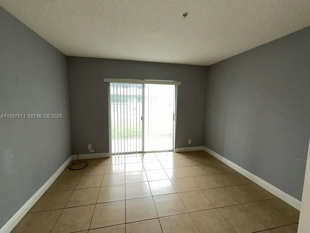 4251 NW 5th Street Plantation FL 33317