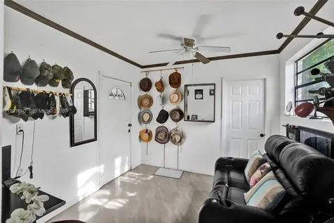 2158 NW 100th Street Miami FL 33147