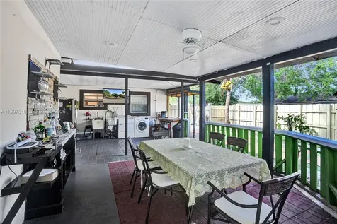 2158 NW 100th Street Miami FL 33147