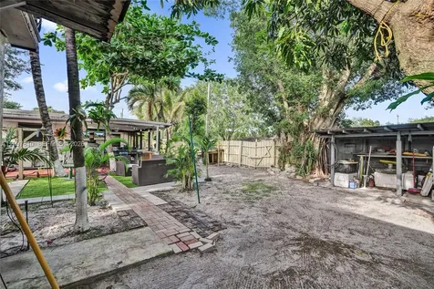 2158 NW 100th Street Miami FL 33147