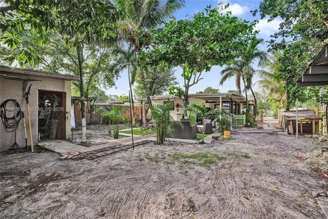 2158 NW 100th Street Miami FL 33147