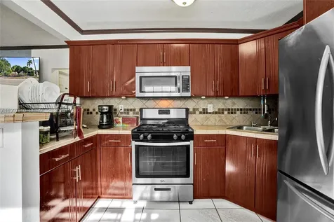 2158 NW 100th Street Miami FL 33147