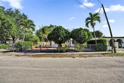 2158 NW 100th Street Miami FL 33147