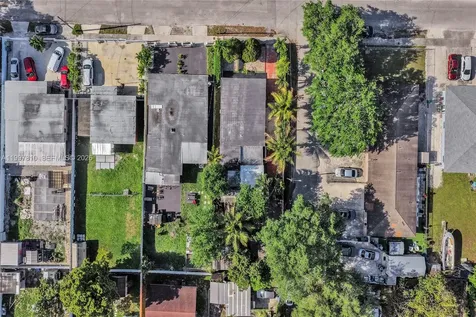 2158 NW 100th Street Miami FL 33147