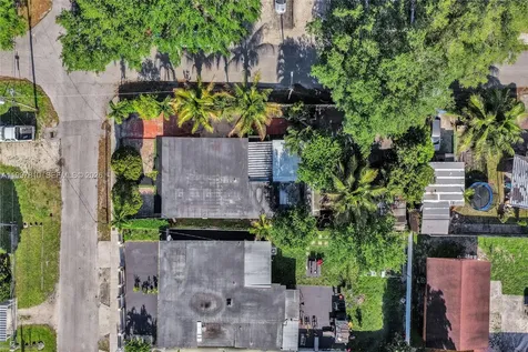 2158 NW 100th Street Miami FL 33147