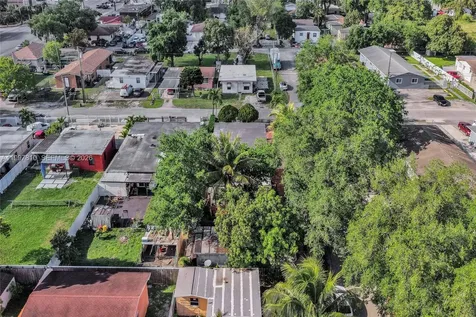 2158 NW 100th Street Miami FL 33147