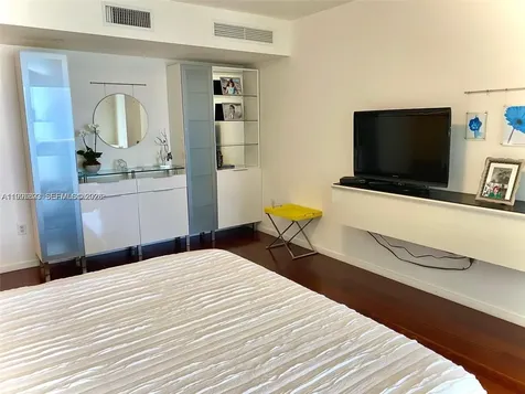 17201 Collins Avenue Sunny Isles Beach FL 33160