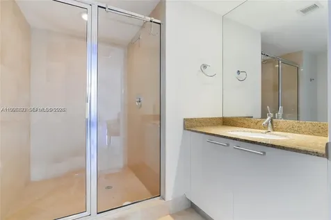 17201 Collins Avenue Sunny Isles Beach FL 33160