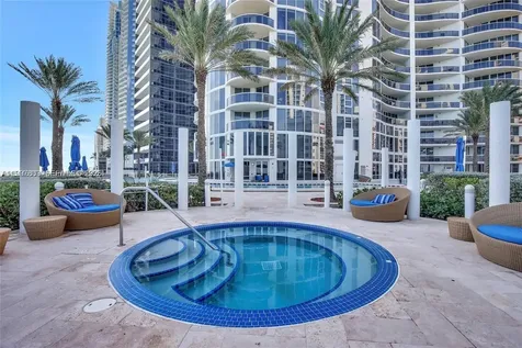 17201 Collins Avenue Sunny Isles Beach FL 33160