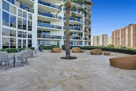 17201 Collins Avenue Sunny Isles Beach FL 33160