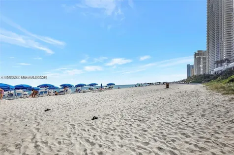 17201 Collins Avenue Sunny Isles Beach FL 33160