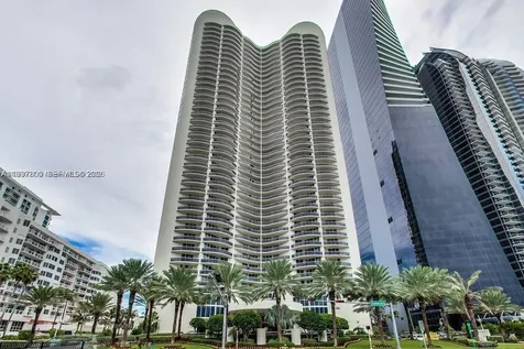 17201 Collins Avenue Sunny Isles Beach FL 33160