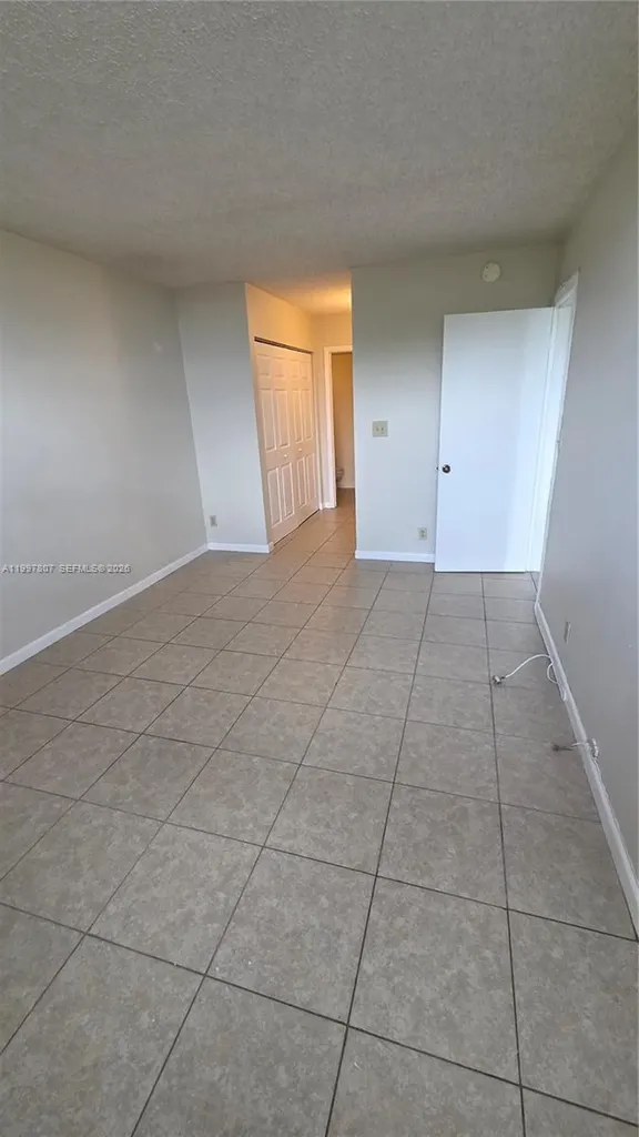 2701 Riverside Drive Coral Springs FL 33065