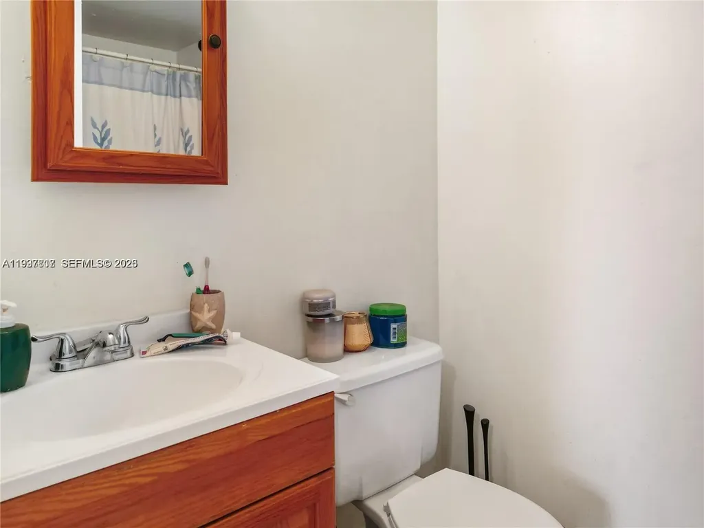2701 Riverside Drive Coral Springs FL 33065