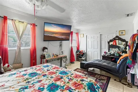 4751 SW 31st Drive West Park FL 33023