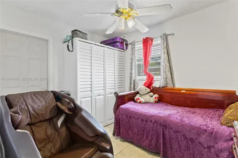4751 SW 31st Drive West Park FL 33023