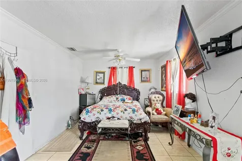 4751 SW 31st Drive West Park FL 33023