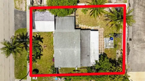 4751 SW 31st Drive West Park FL 33023