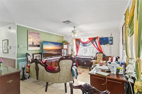 4751 SW 31st Drive West Park FL 33023