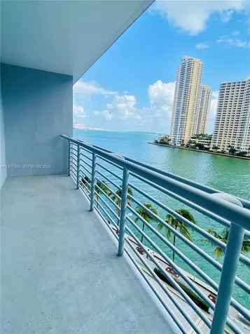 325 S Biscayne Boulevard Miami FL 33131