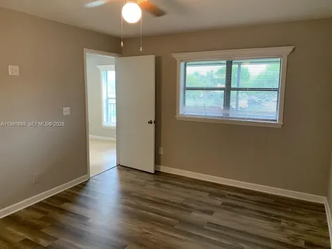3932 NW 87th Avenue Sunrise FL 33351