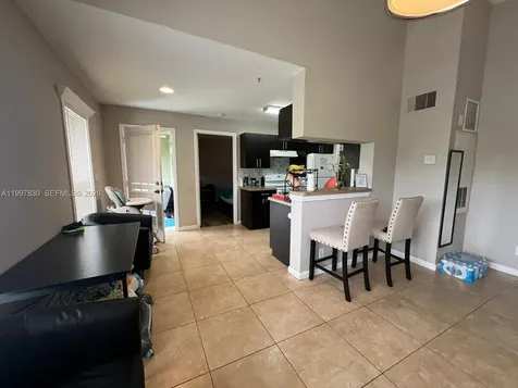 3932 NW 87th Avenue Sunrise FL 33351