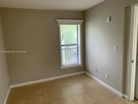 3932 NW 87th Avenue Sunrise FL 33351