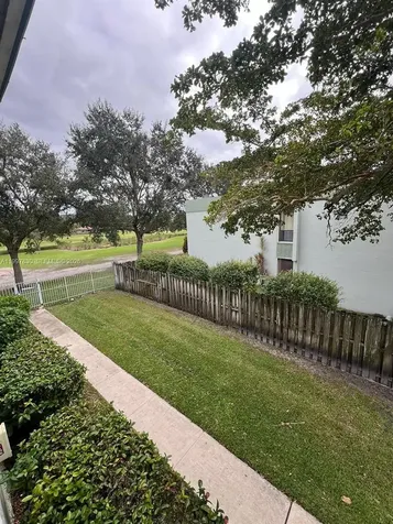 3932 NW 87th Avenue Sunrise FL 33351