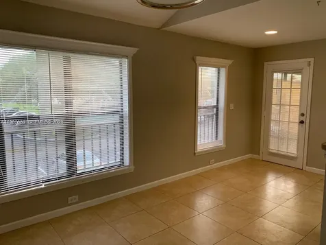 3932 NW 87th Avenue Sunrise FL 33351
