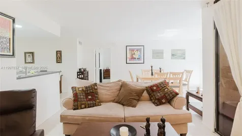 101 SW 96th Terrace Plantation FL 33324