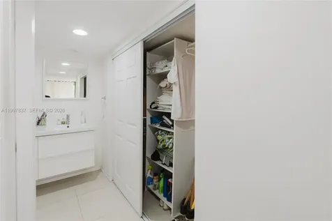 101 SW 96th Terrace Plantation FL 33324