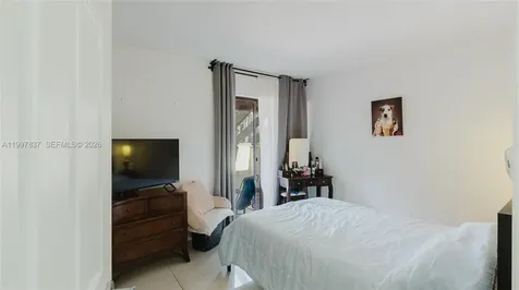 101 SW 96th Terrace Plantation FL 33324