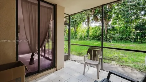 101 SW 96th Terrace Plantation FL 33324