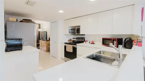 101 SW 96th Terrace Plantation FL 33324