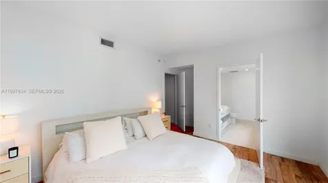 650 NE 32nd Street Miami FL 33137