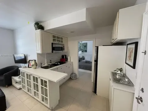 335 Ocean Drive Miami Beach FL 33139