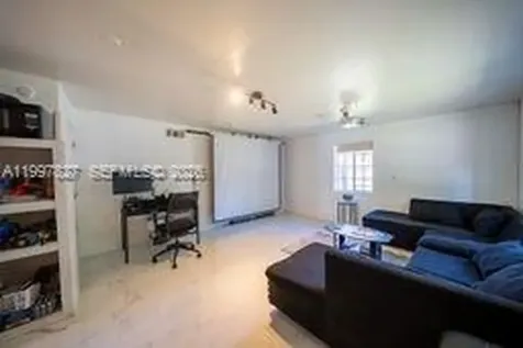 13645 NW 3rd Avenue North Miami FL 33168