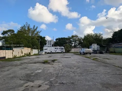 3175 NW 75th Street Miami FL 33147