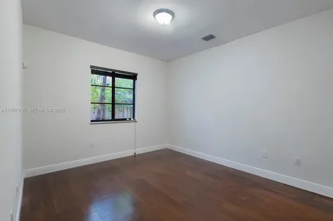324 SW 30th Road Miami FL 33129