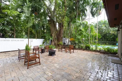 324 SW 30th Road Miami FL 33129