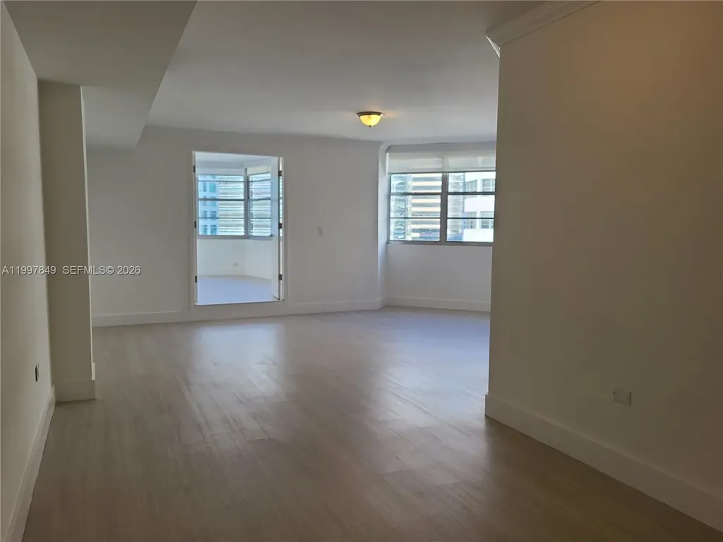 999 Brickell Bay Drive Miami FL 33131