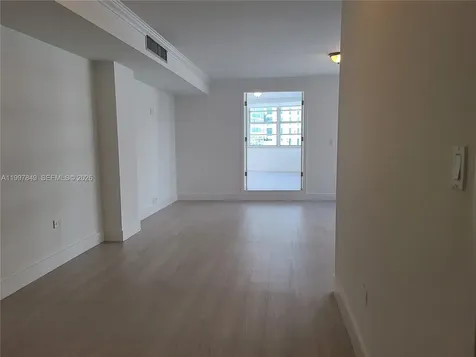 999 Brickell Bay Drive Miami FL 33131