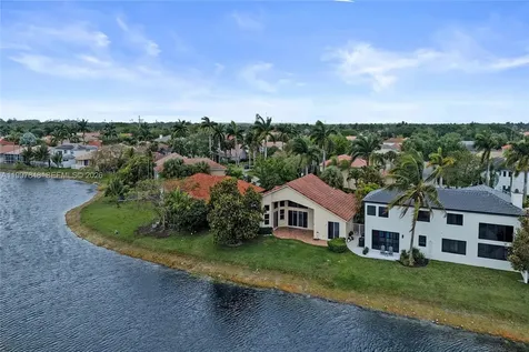 10800 Haydn Drive Boca Raton FL 33498