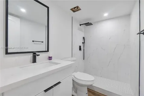 6690 W 26th Court Hialeah FL 33016