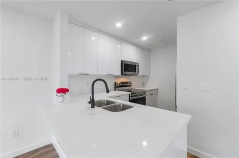 6690 W 26th Court Hialeah FL 33016