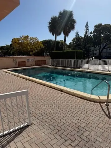 2200 E Hallandale Beach Boulevard Hallandale Beach FL 33009