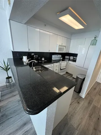 2501 S Ocean Drive Hollywood FL 33019