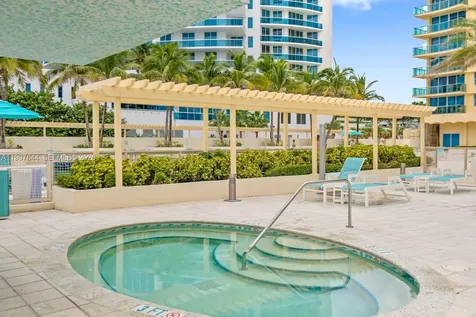2501 S Ocean Drive Hollywood FL 33019